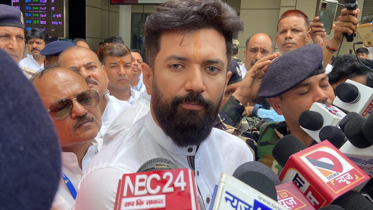 एनडीए में शामिल होने के बाद गदगद हैं चिराग, हाजीपुर से चुनाव लड़ने के सवाल पर दिया ये जवाब