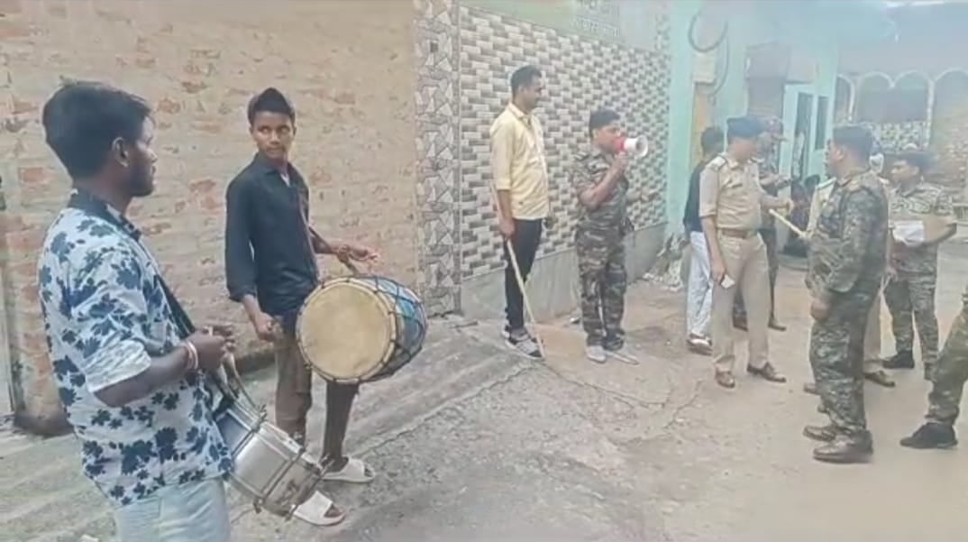 कुख्यात प्रिंस खान के घर की फिर से हो सकती है कुर्की, पुलिस ने चिपकाया इश्तेहार ,जानें पूरा मामला