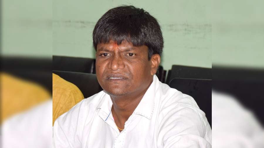 भाजपा विधायक ढुल्लू महतो के खिलाफ यौन शोषण का आरोप लगाने वाली महिला बयान से मुकरी, जानिए खबर का डिटेल्स