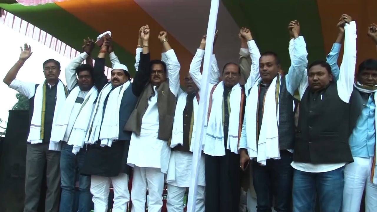 गांवों में कांग्रेसियों की दहाड़, भाजपा को सत्ता से हटाकर ही दम लेंगे