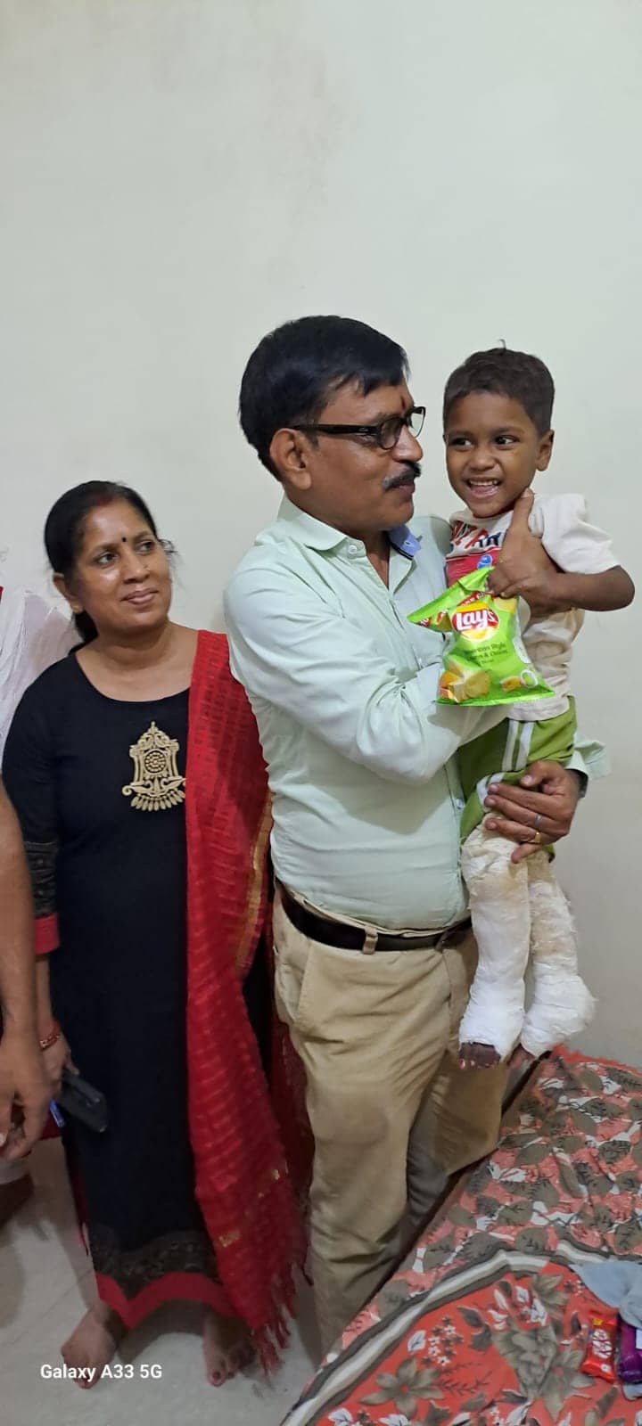 धनबाद स्टेशन परिसर से घायलावस्था में बरामद बच्चे के लिए चलेगा संयुक्त अभियान