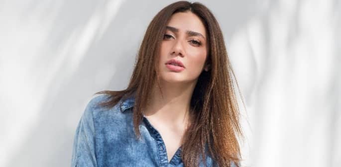 डिप्रेशन में है पाकिस्तानी एक्ट्रेस माहिरा खान, रईस फिल्म की आलोचना ने किया ट्रिगर