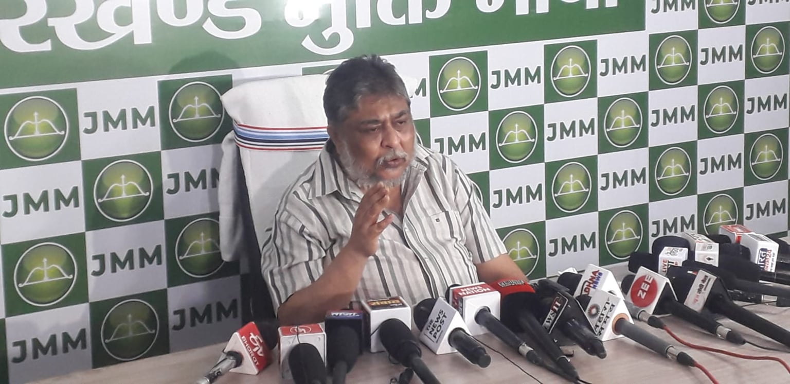 झामुमो के निशाने पर केंद्र सरकार, कहा- मणिपुर जल रहा था तब नहीं बुलाया विशेष सत्र, अब विशेष सत्र की क्यों पड़ी जरूरत