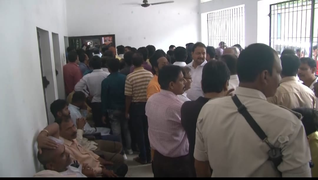 अब धनबाद में क्राइम कंट्रोल के लिए मंत्री बन्ना गुप्ता थानेदारों की लेंगे बैठक