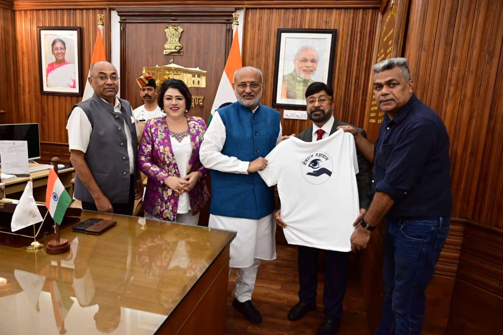 आई डोनेशन अवेयरनेस क्लब के डेलिगेशन ने की झारखंड के राज्यपाल से मुलाकात, ‘ब्लाइंड फोल्डेड रन फॉर विजन’ में आने का दिया निमंत्रण