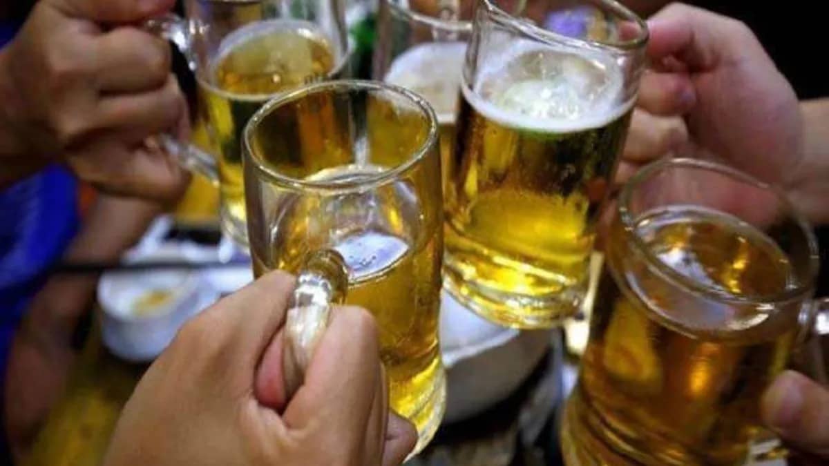 हाल-ए- बिहार! सिविल सर्जन कार्यालय में जाम पार्टी, पुलिस महकमा हुआ रेस