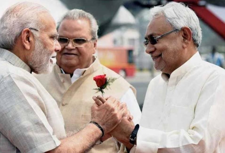 हैप्पी बर्थडे प्रधानमंत्री जी! 73 साल के हुए पीएम नरेंद्र मोदी, नीतीश कुमार ने ट्वीट कर दी बधाई, जानें क्यों गरमाई बिहार की सियासत