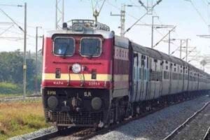 बंगाल में रेल रोको प्रस्ताव वापस! लेकिन झारखंड में जारी है कुड़मियों का शक्ति प्रर्दशन, नेताओं और रेलवे का परस्पर विरोधी दावा