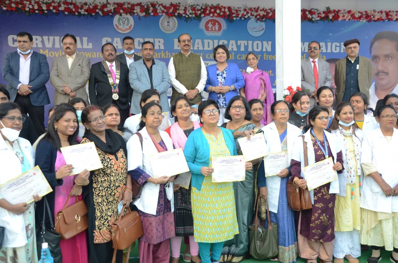 "सर्वाइकल कैंसर के कारण होती हर आठ मिनट में एक महिला की मृत्यु, समय पर पहचान ही बचाव"