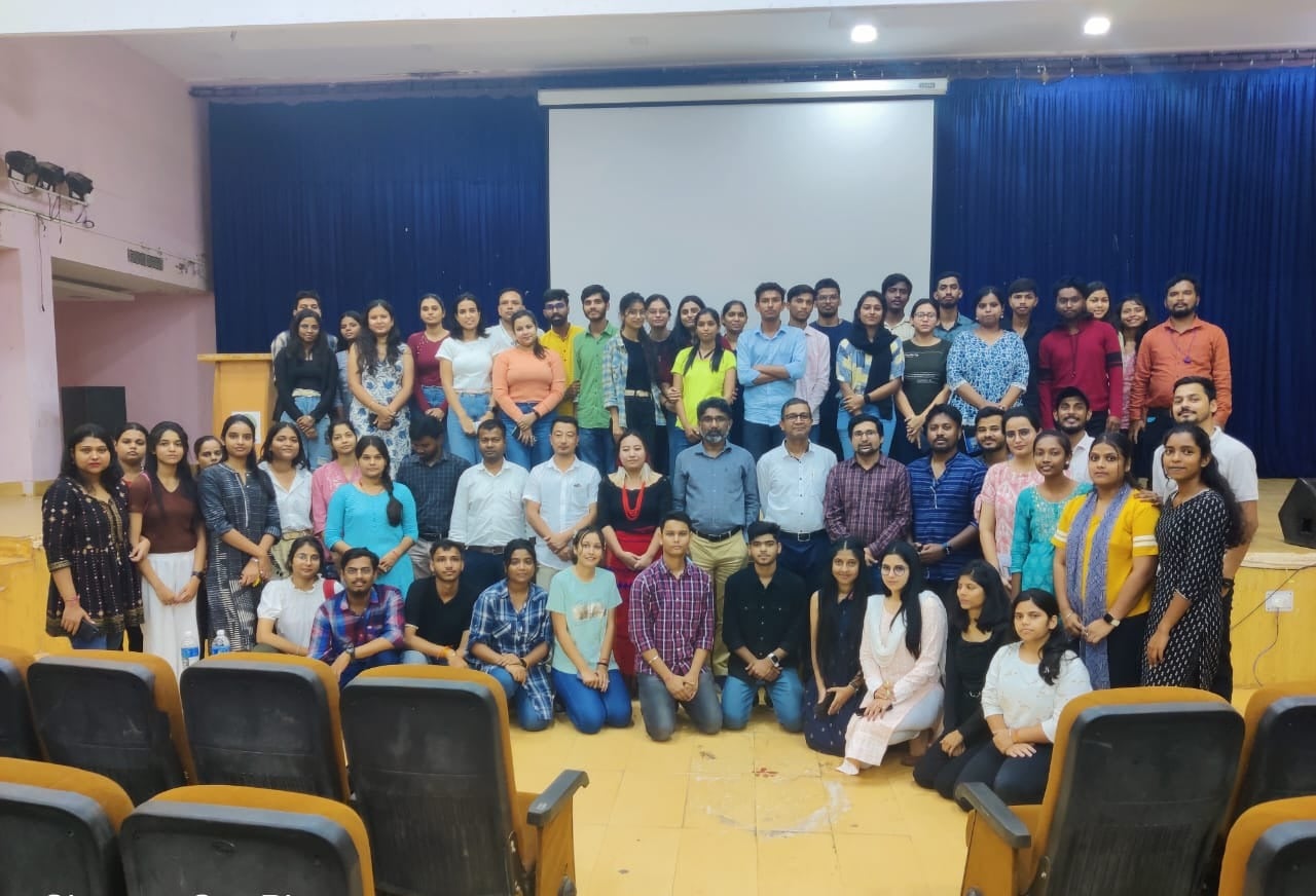 सीयूजे में जनजातीय जीवन पर फ़िल्म प्रदर्शनी का आयोजन, छात्रों को दिखाई गई ये सभी फिल्में