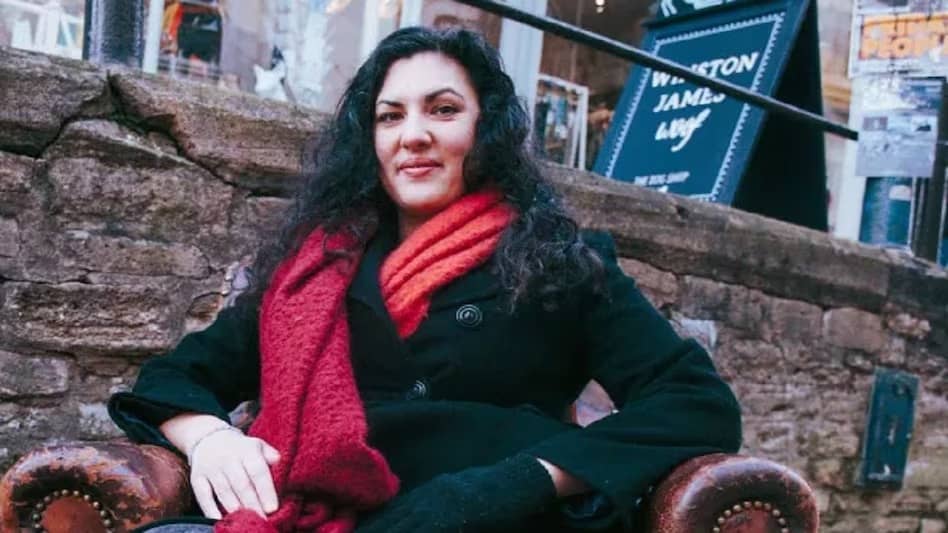 OMG: दिन में एक घंटे से भी कम काम करती है ये महिला, सैलरी 50 लाख रुपये