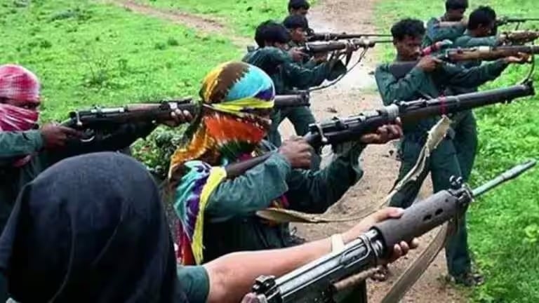 नक्सलवाद से लड़ाई में कर्जदार बनता झारखंड! राज्य सरकार पर सीआरपीएफ का बकाया पहुंचा 11 हजार 348 करोड़ 58 लाख करोड़ रुपये