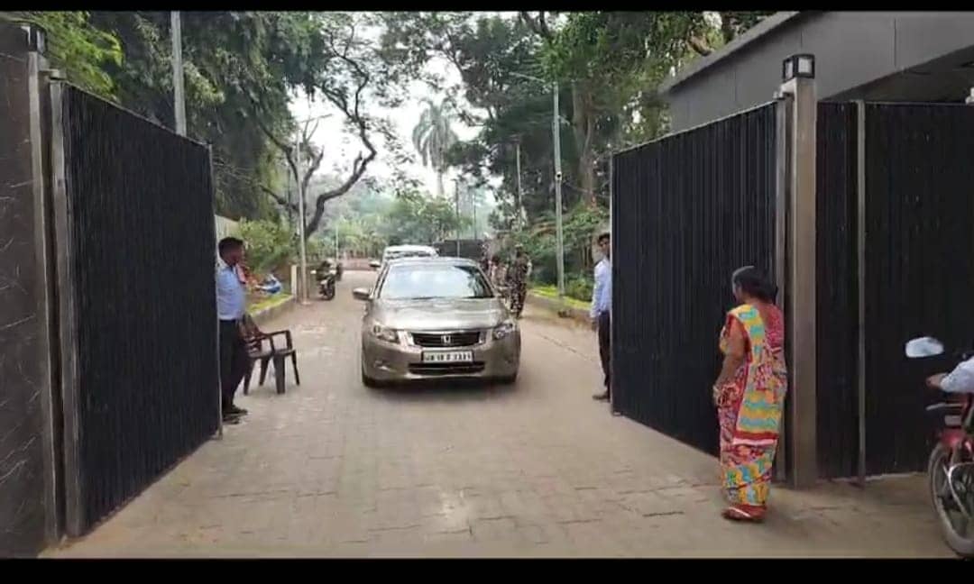 बिहार बालू घोटाला :धनबाद में ईडी की रेड, बालू कारोबारी मिथलेश सिंह अरेस्ट