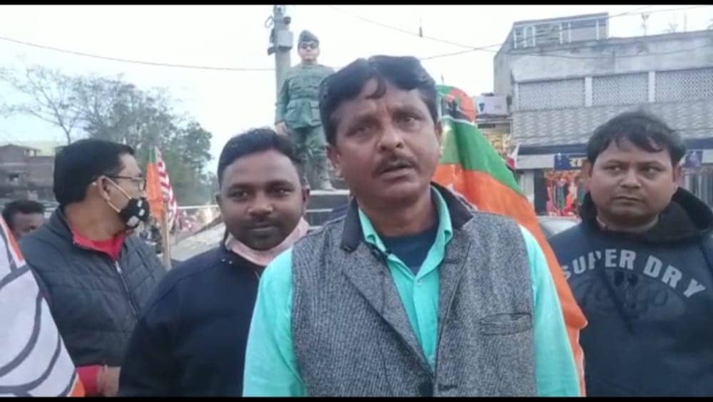 मुख्यमंत्री हेमंत सोरेन का किया गया पुतला दहन, जमकर की गई नारेबाजी