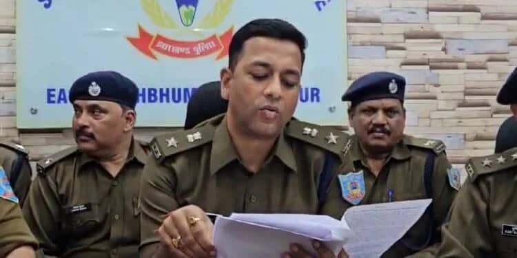 जमशेदपुर पुलिस की बड़ी सफलता, हत्या की योजना बनाने वाले तीन अपराधी हथियार के साथ गिरफ्तार