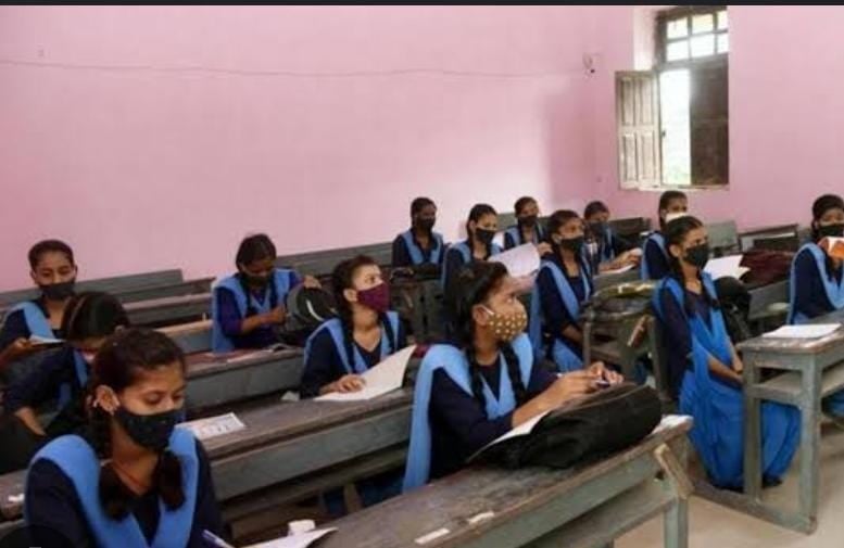 पटना:सरकारी विद्यालय की छुट्टियों की लिस्ट जारी, कई छुट्टियों पर चली शिक्षा विभाग की कैची, देखिए लिस्ट
