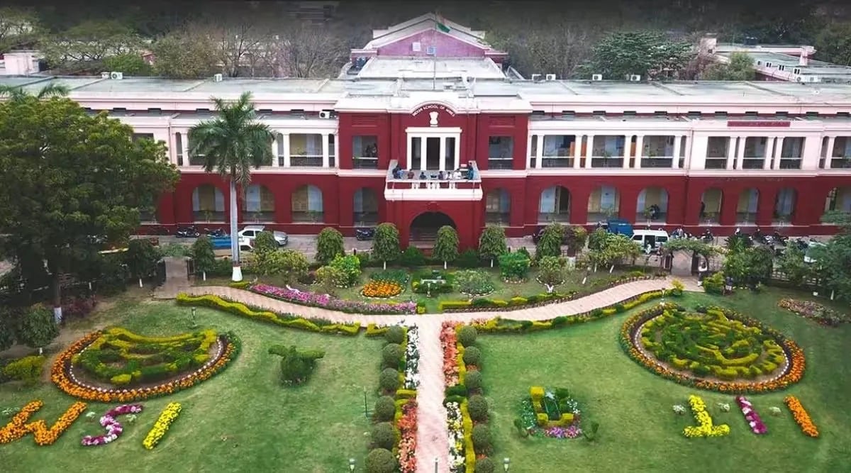 उपराष्ट्रपति कार्यालय से सहमति के बाद आईआईटी आईएसएम मैनेजमेंट हुआ रेस ,जानिए डिटेल्स
