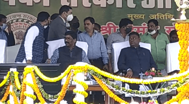 आज दुमका में सीएम हेमंत सोरेन, करेंगे उपहारों की बौछार