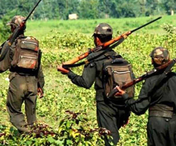 गढ़वा में उग्रवादियों और पुलिस के बीच मुठभेड़, थानेदार को लगी गोली,मेडिका रेफर