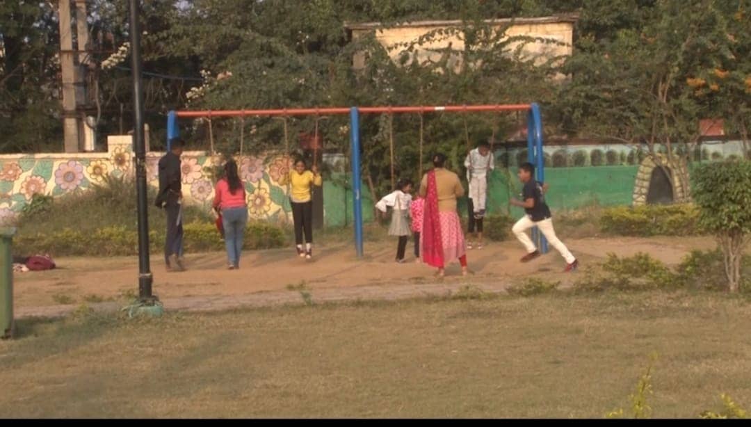 DHANBAD: गुलजार होने लगे पिकनिक स्पॉट, 29 से दो तक रहेगी चौकसी