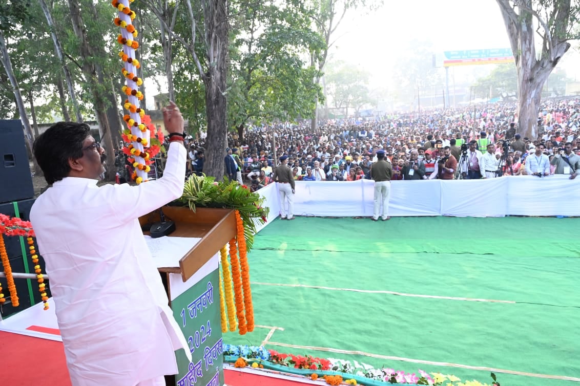 20 वर्षों तक आदिवासियों को सिर्फ ‘बेबकूफ’ बनाया! सीएम हेमंत ने 2024 के महासंग्राम में भजापा के सफाये का किया दावा