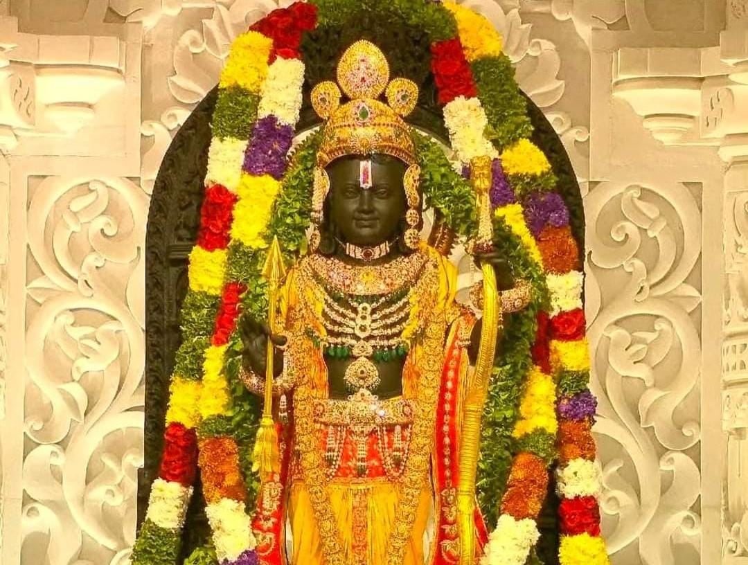 अयोध्या में रामलला की प्राण प्रतिष्ठा: आज के दिन घर बैठे इन मंत्रों का करें जाप, मिलेगा पुरुषोत्तम राम का आशीर्वाद