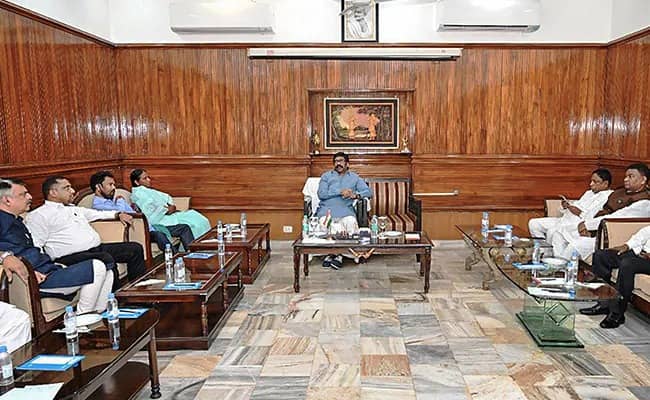 बजट सत्र से पहले आज कैबिनेट की बैठक, सरकारी कर्मचारियों के लिए खुल सकता है खजाना, 60 लाख तक होम लोन पर लग सकती है मुहर