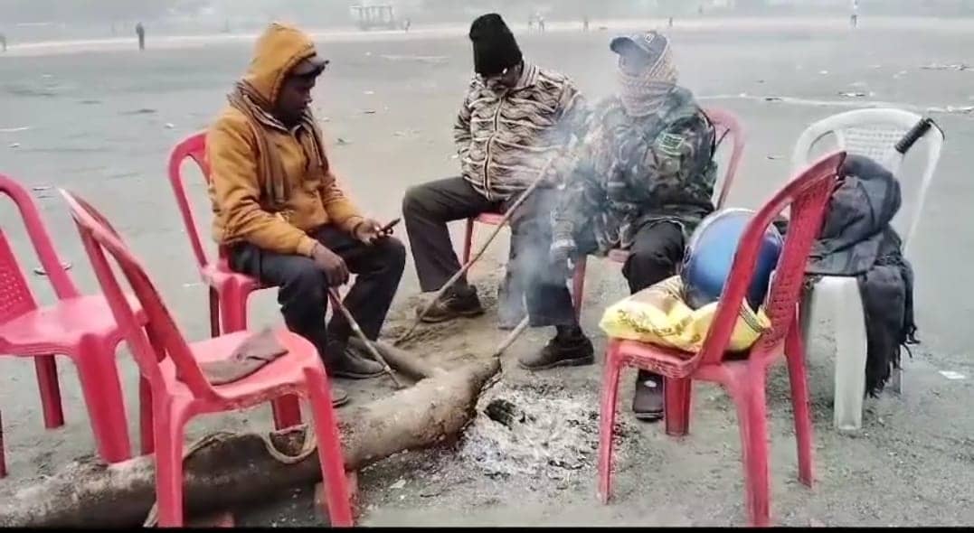 तापमान में रिकॉर्ड गिरावट, ठंड से ठिठुर रहा कोयलांचल, दो दशक बाद ठंड का दिख रहा रौद्र रूप