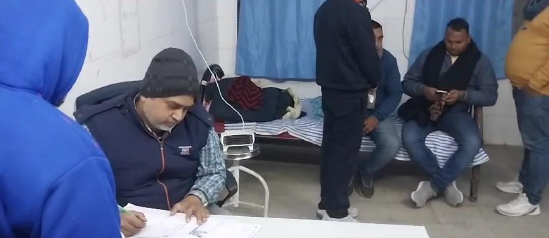 बिहार में कहर बरपा रही है कड़ाके की ठंड! आग की चपेट में आई अलाव ताप रही बुजुर्ग महिला, बुरी तरह झुलसी