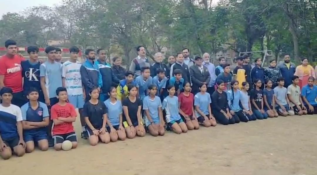 जमशेदपुर:राजस्थान में होनेवाले जूनियर नेशनल हैंड बॉल चैंपियनशिप के लिए हो रहा है खिलाड़ियों का चयन, भाग्य आजमाने पहुंचे सभी जिले से खिलाड़ी