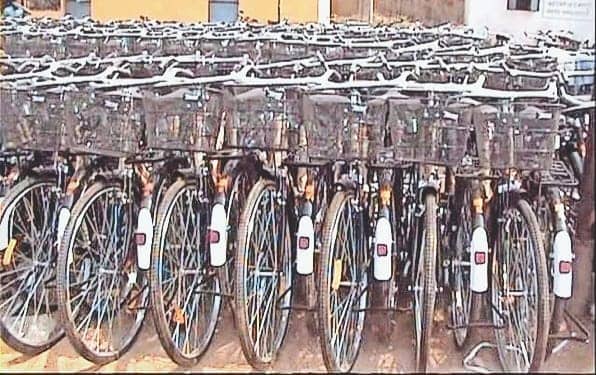झारखंड में साइकिल वितरण की तैयारी, जानिए कब मिलेगी बच्चों को साइकिल की राशि