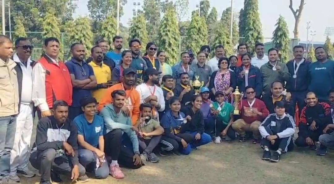 पहली बार जमशेदपुर में टाटा स्टील और योग टीम की शिक्षकों के बीच क्रिकेट प्रतियोगिता, 70 शिक्षकों ने लिया भाग