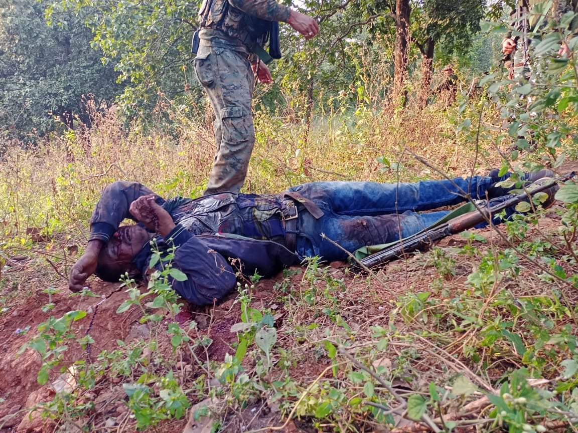 PLFI एरिया कमांडर मंगरा लुगुन ढेर, गोइलकेरा के जंगलों में मुठभेड़ के दौरान सुरक्षा बलों ने मार गिराया