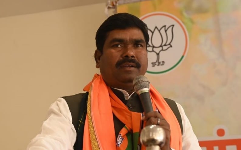 लोहरदगा में बॉक्साइट-लिग्नाइट का प्रचुर भंडार, फिर भी पिछड़े इलाके में होती है पहचान, क्या समीर उरांव दिला पाएंगे बीजेपी को जीत, या ढहेगा किला