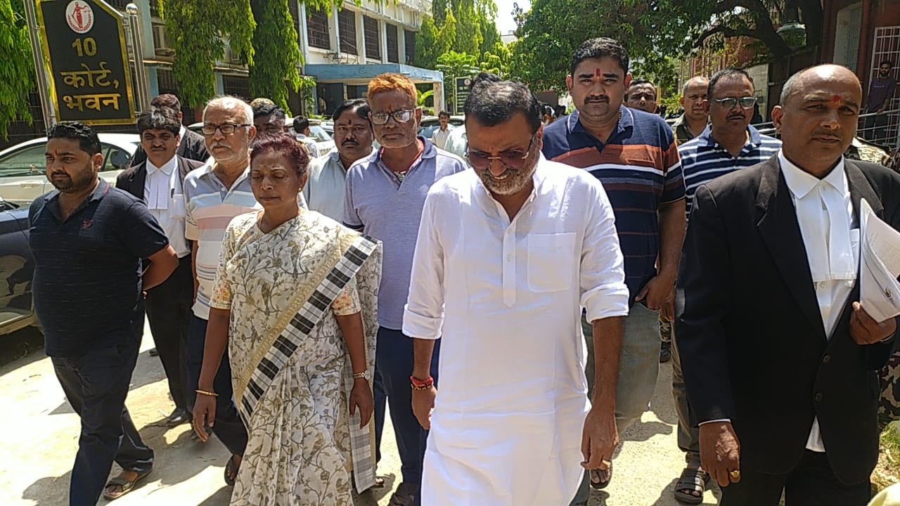 गोड्डा से BJP प्रत्याशी निशिकांत दुबे की बड़ी भविष्यवाणी, जून-जुलाई में JMM छोड़ देंगे भाई बसंत, पढ़ें भविष्यवाणी के पीछे की हकीकत