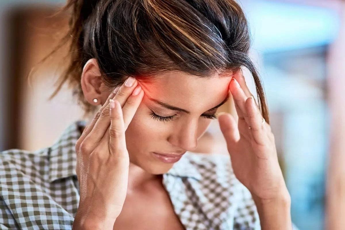 Health Tips : दवाई लेने के बाद भी सिर दर्द से नहीं मिलता है आराम? तो फिर इन आदतों में करें बदलाव, दिखेगा असर