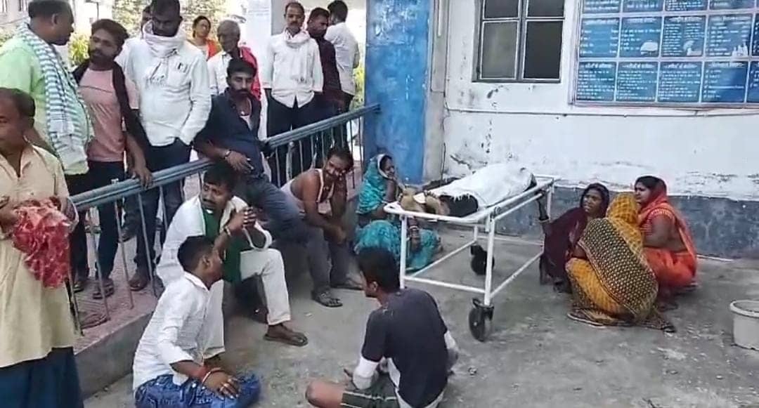 Bihar Breaking: लखीसराय में दर्दनाक सड़क हादसा! बारात से लौट रहे चार लोगों की मौत, एक घायल
