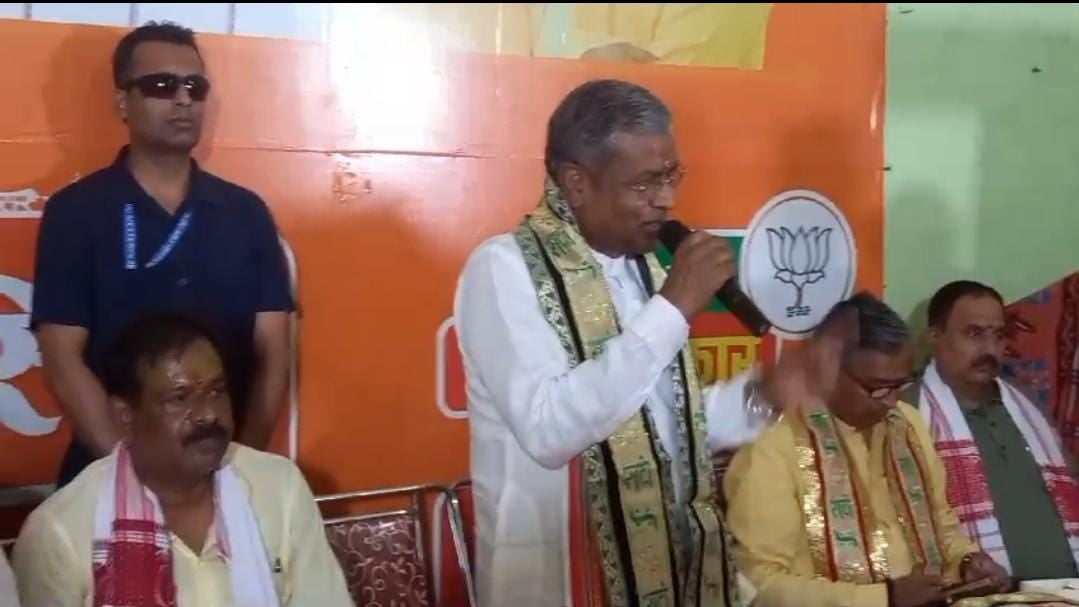 एक दिवसीय दौरे पर साहिबगंज पहुंचे बाबूलाल मरांडी, कार्यकर्ताओं का बढ़ाया हौसला