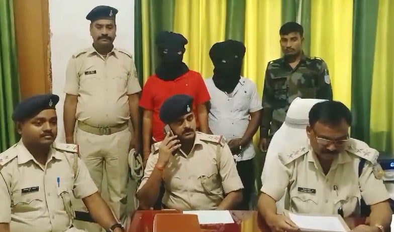 साहिबगंज : अपराध की योजना बना रहे दो कुख्यात गिरफ्तार, देसी कट्टा व एक ज़िंदा कारतूस बरामद