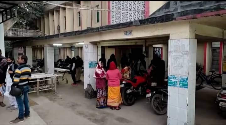 केबुल चोरी कर रहे चोरों पर सुरक्षा बलों ने की फायरिंग, एक घायल, दो गिरफ्तार