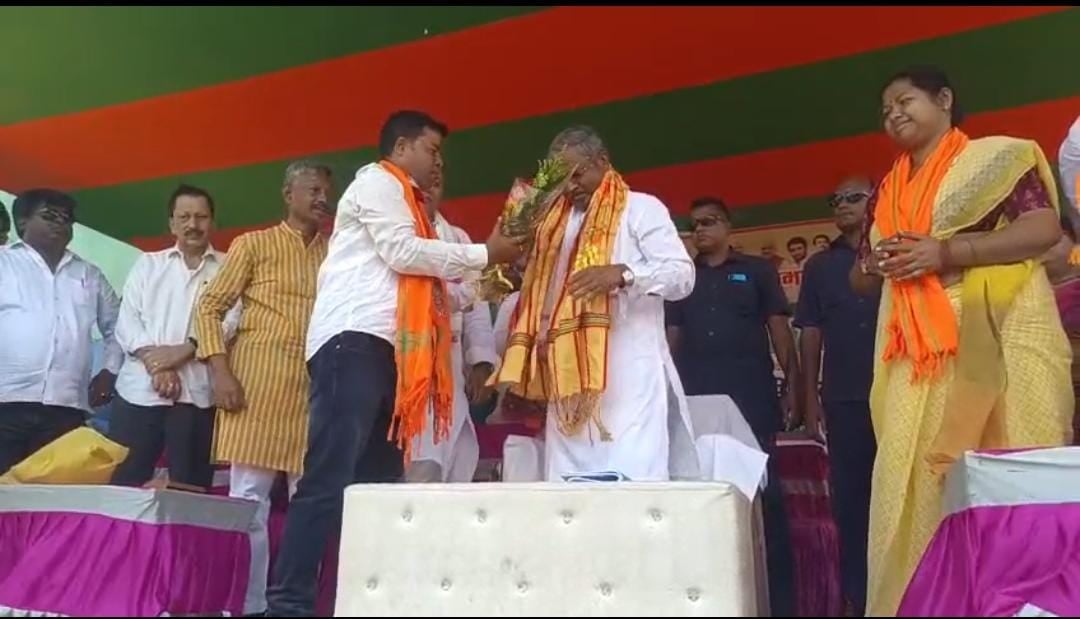 सरायकेला में सीएम पर जमकर बरसे बाबूलाल मरांडी, गीता कोड़ा के पक्ष में लोगों से वोट की अपील की