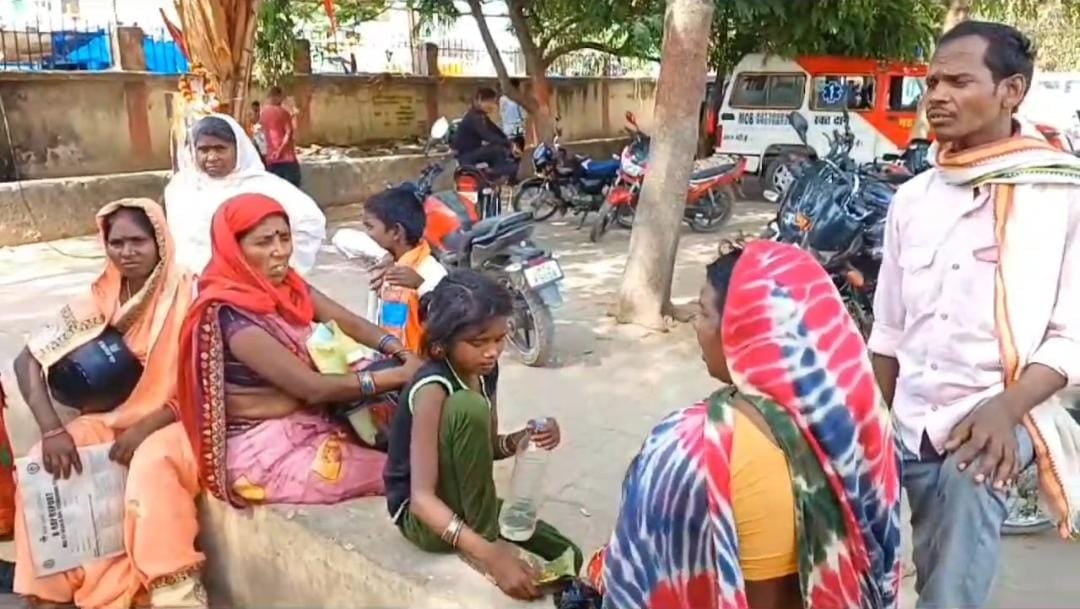 गढ़वा: सनकी पति ने पत्नी और साले को घोंपा चाकू, पत्नी की मौत,साले की हालत गंभीर