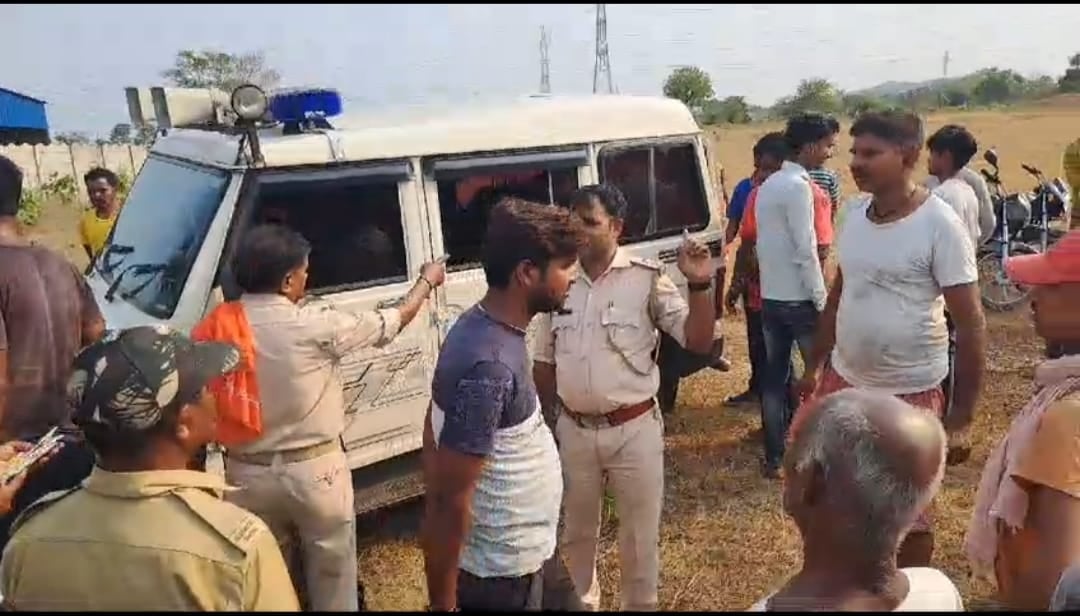 एक तरफा प्यार की सनक: बरवाअड्डा में पहले लड़की का गला काटा ,फिर पढ़िए कैसे की आत्महत्या की कोशिश