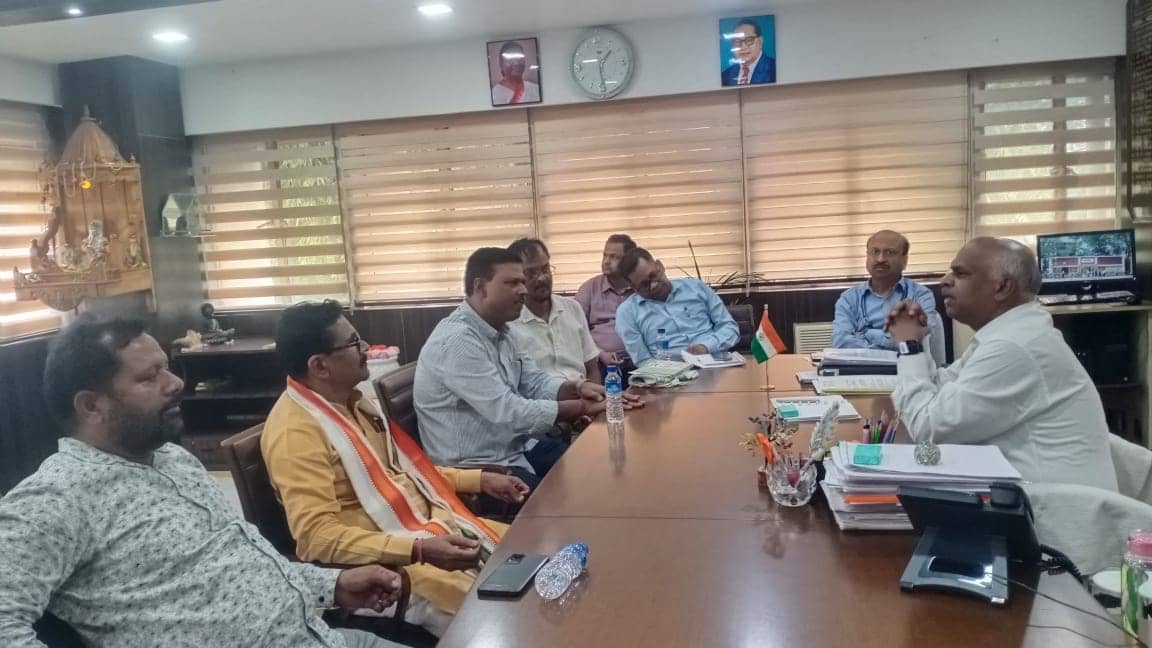 नेता पहुंचे धनबाद ,कहा -वर्क कमेटी गठन में हिस्सा लेगा एसोसिएशन