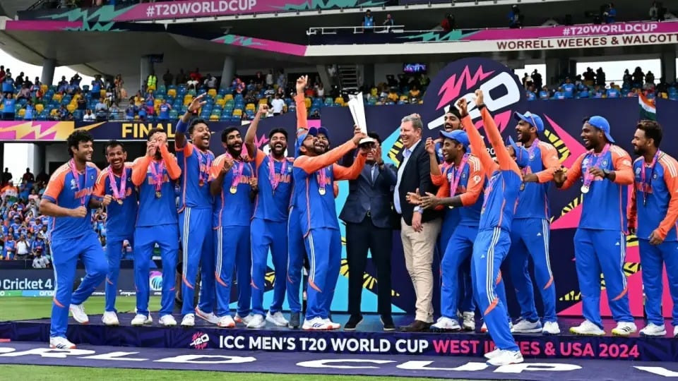 चैंपियंस को बारबाडोस लेने पहुंची ‘एयर इंडिया चैंपियंस 24 वर्ल्ड कप’ की चार्टर्ड फ्लाइट, जल्द भारत की सरजमीं पर कदम रखेगी टीम इंडिया