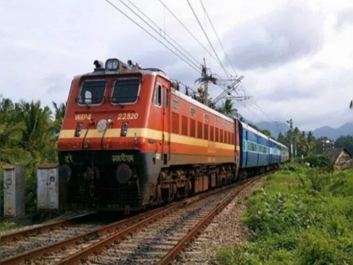 क्यों रेलवे के टारगेट लिस्ट में है आर्थिक रूप से कमजोर लोग, पढें चुनाव परिणाम से क्या है कनेक्शन