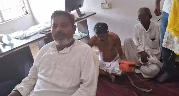 Bihar News:जमीन कब्जा करने के मामले में गिरफ्तार हुए पूर्व मंत्री छेदी राम, हथियार भी बरामद, पढ़ें पूरा मामला