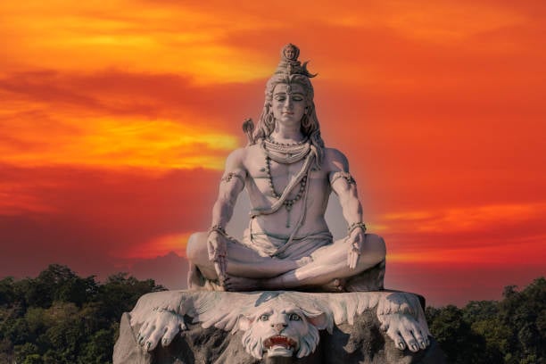 आज से चार महीनों तक भगवान शिव के हाथ होगी सृष्टि का संचालन, पढ़िए पुराणों में ऐसा क्यों कहा गया है