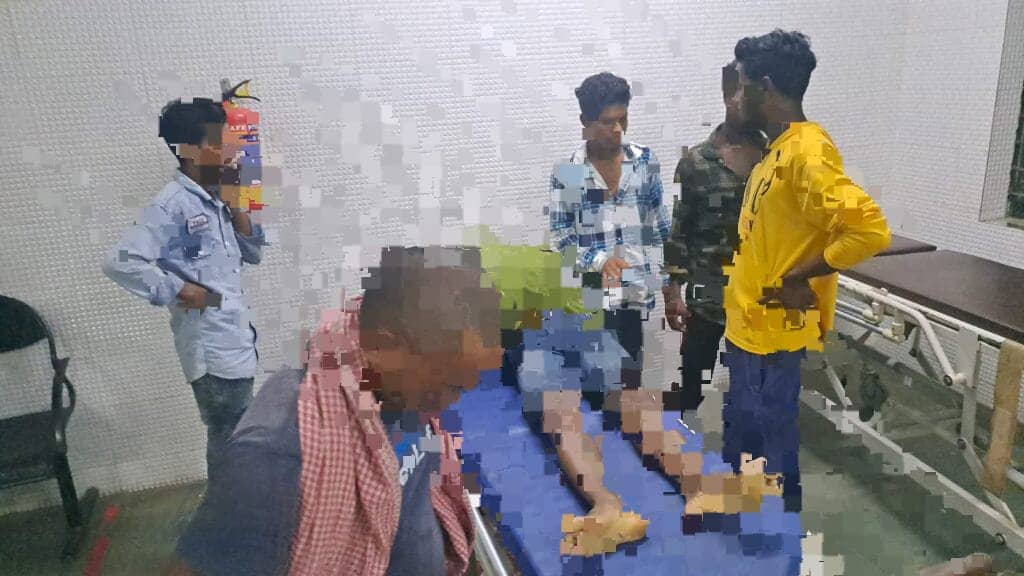 सरायकेला में दर्दनाक सड़क हादसा! दो बाइक की सीधी टक्कर में नाबालिग ने मौके पर तोड़ा दम, दो गंभीर रुप से घायल