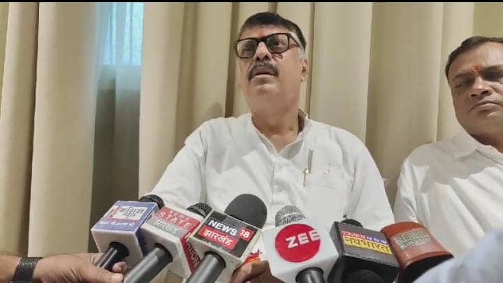 क्राइम ब्रांच के सब इंस्पेक्टर की हत्या पर गरमाई झारखंड की राजनीति, आरोप प्रत्यारोप का दौर शुरु, पढ़ें कांग्रेस प्रदेश अध्यक्ष ने क्या कहा